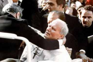 Papa-Ivan-Pavao-II-atentat.jpg