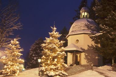 Kapela-Tiha-noc.jpg