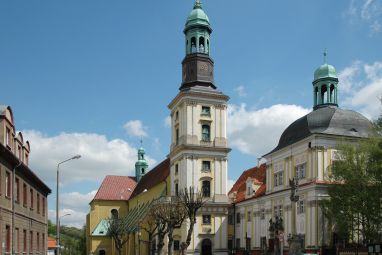 Poland_Trzebnica_-_sanctuary_of_Hedwig.jpg