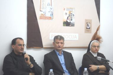2-Autor-knjige-poniznost-i-ljubva-put-duhovnog-rasta.JPG