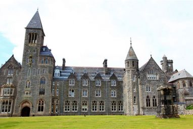 abbey.jpg