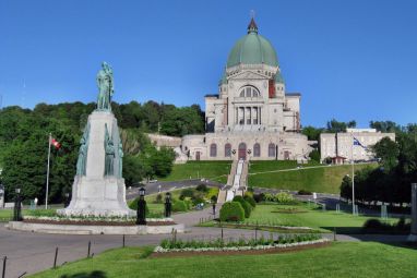 Montreal5qOratoireStJoseph.jpg
