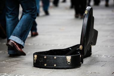 guitar-case-485112_1280.jpg