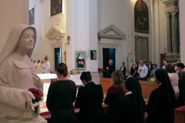 UZINIC-CARITAS.jpg
