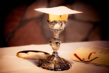 chalice-1591668_960_720.jpg