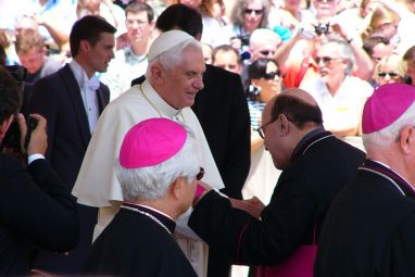 pope-benedict-1036039_960_720.jpg