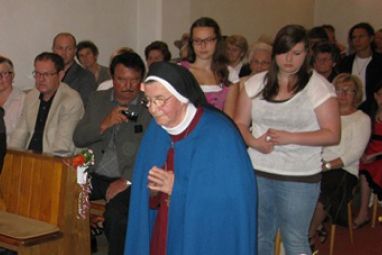 sr-faustine_3.jpg