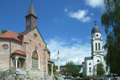 Bosanska_Krupa_Churches.JPG