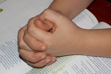 child-praying-hands-1510773_960_720.jpg