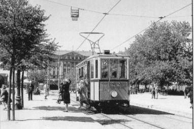 Tramvaj_M22.jpg