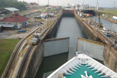 panama_canal_2.jpg