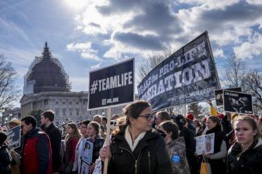 2015-March-for-Life-in-Washington_2_1.jpg