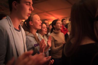 students-praying.jpg