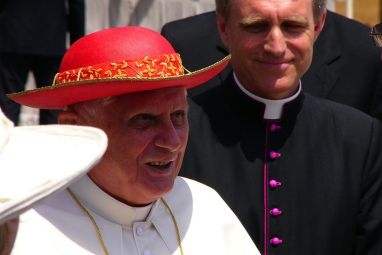 pope-benedict-1036042_960_720.jpg