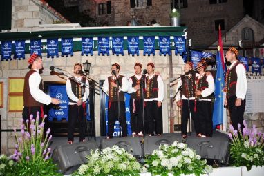 klapa-bunari-omis.jpg