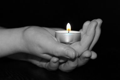 candle-1239891_960_720.jpg