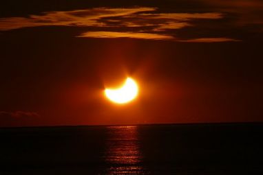 solar-eclipse.jpg