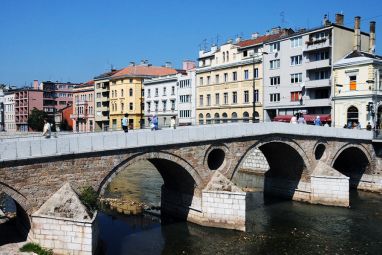 Sarajevo_Miljacka.jpg