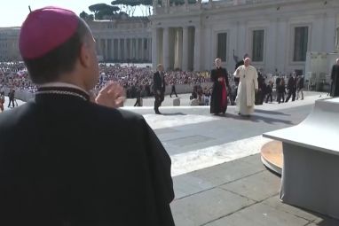 trg-svetog-petra-rim-opca-audijencija