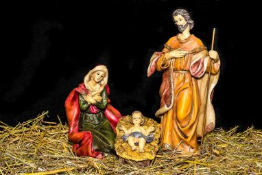 christmas-crib-figures-1904439_960_720.jpg