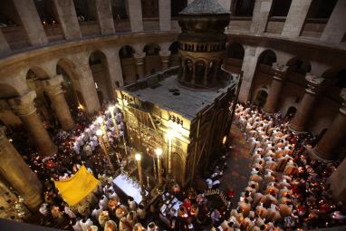Church-of-the-Holy-Sepulchre-Inside-Destroyed-c.jpg