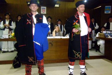 Monografija-sesta.jpg
