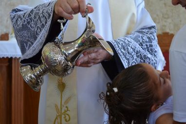 baptism-577957_960_720.jpg