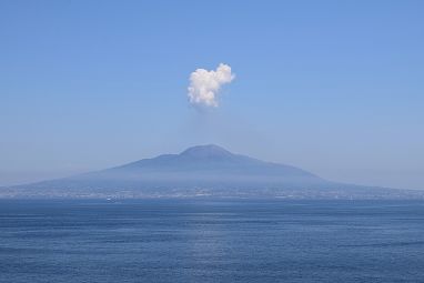 vesuvius-2887874_960_720.jpg